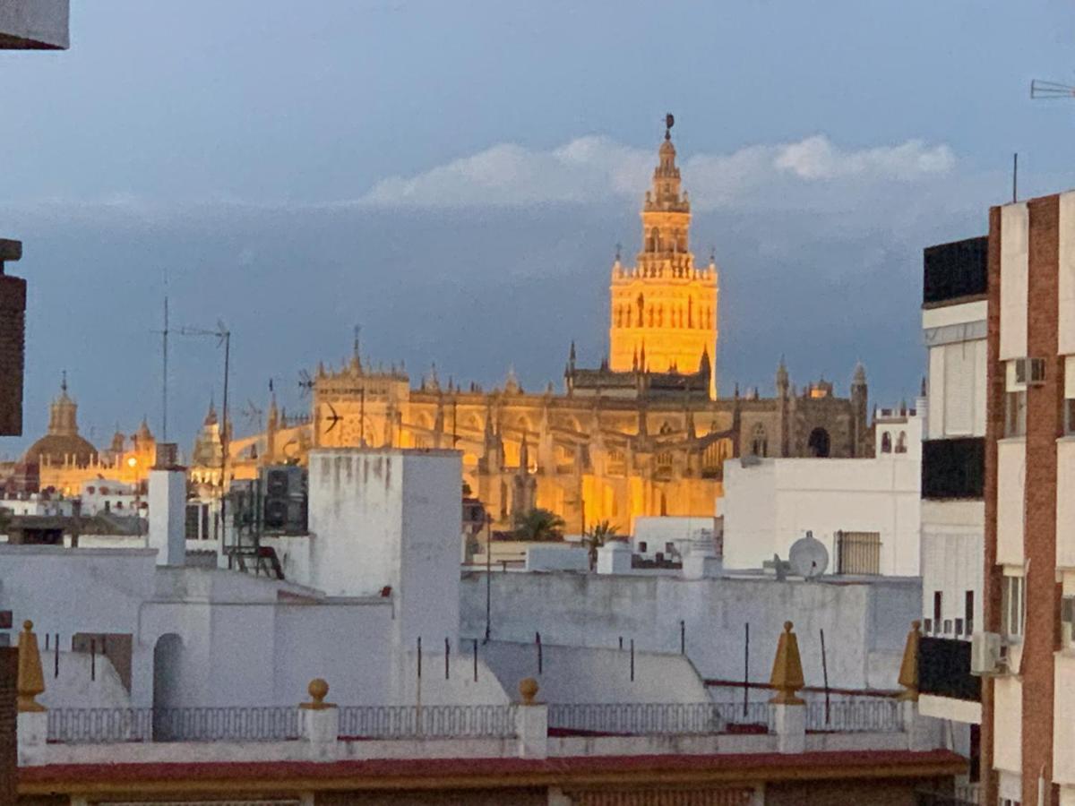 Apartamentos Rg Resitur Sevilla Eksteriør bilde